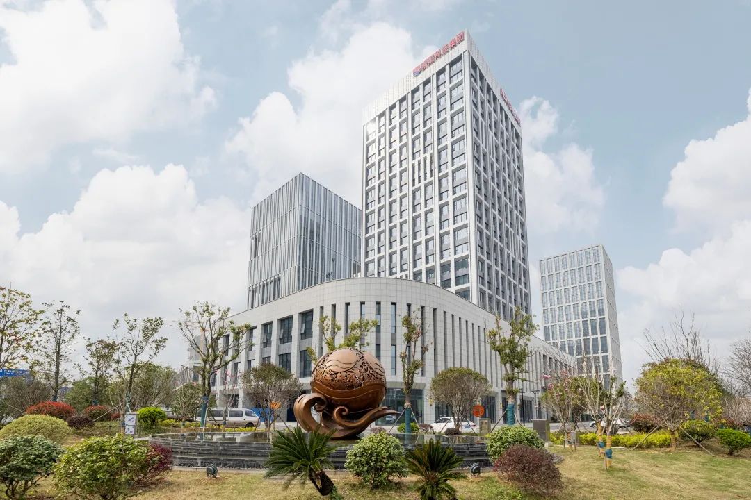 云頂之上,觸動心靈深處的無限空間 | 新陽科技集團(tuán)總部大廈