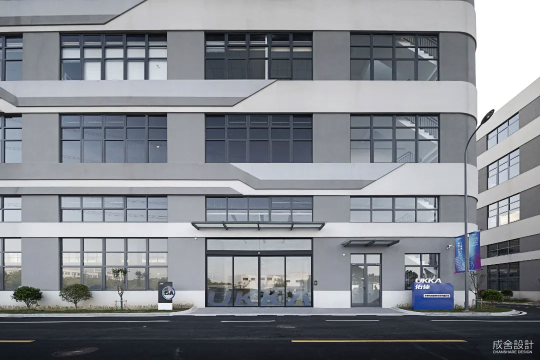 首發(fā)·成舍設(shè)計(jì)丨佑佳 UKKA —— 極簡(jiǎn)與實(shí)用并存