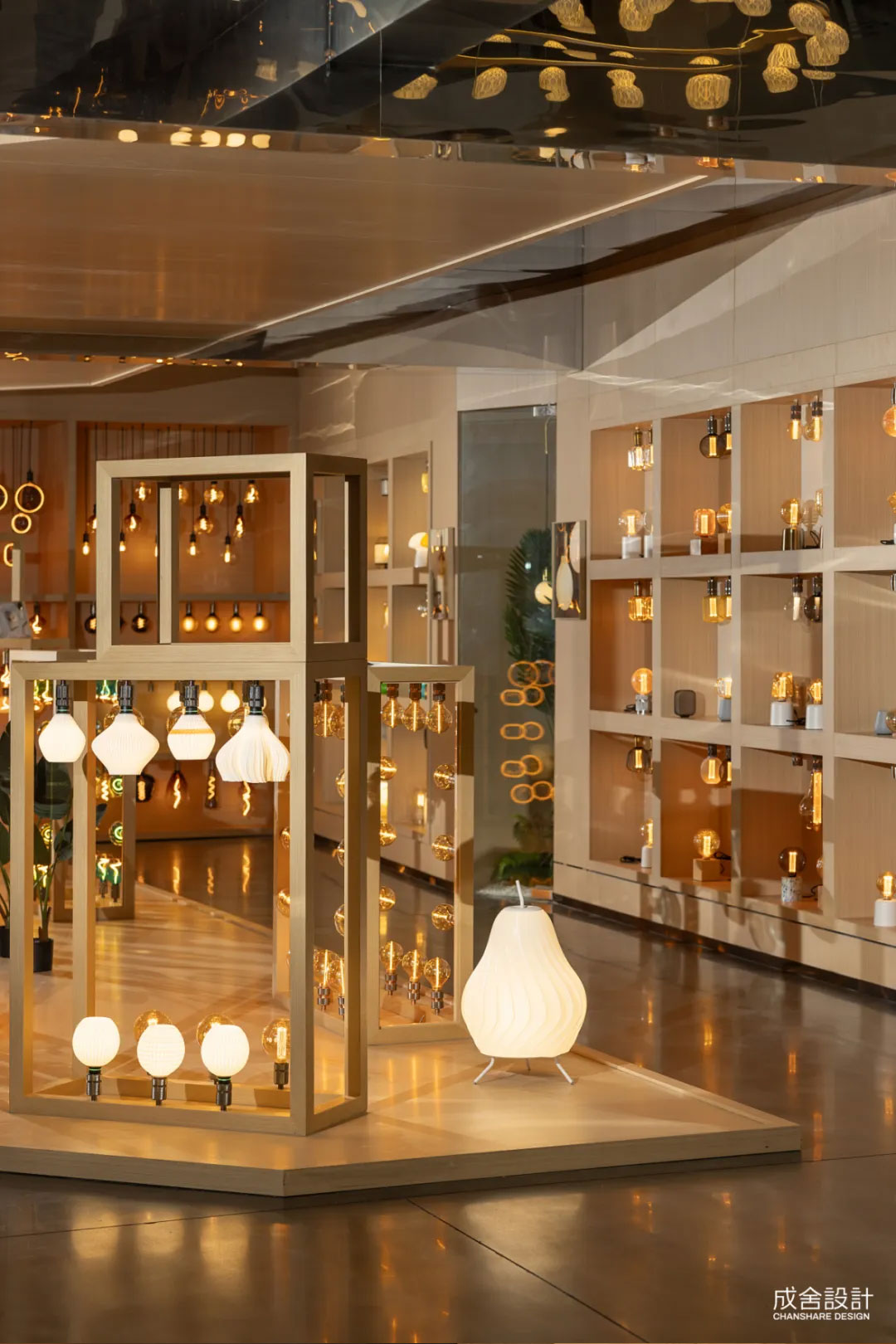 展廳燈具展示-常州品牌工裝公司 展廳燈具展示-常州品牌工裝公司